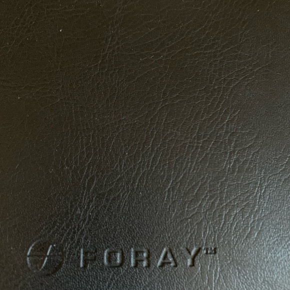 FORAY Bi-Fold Padfolio - Picture 5 of 5